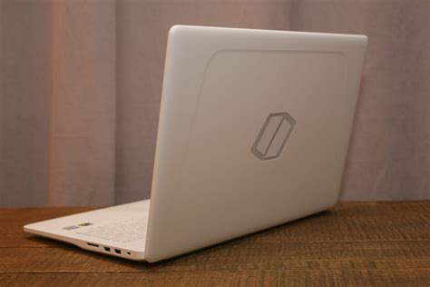 Samsung Notebook Odyssey - CNET