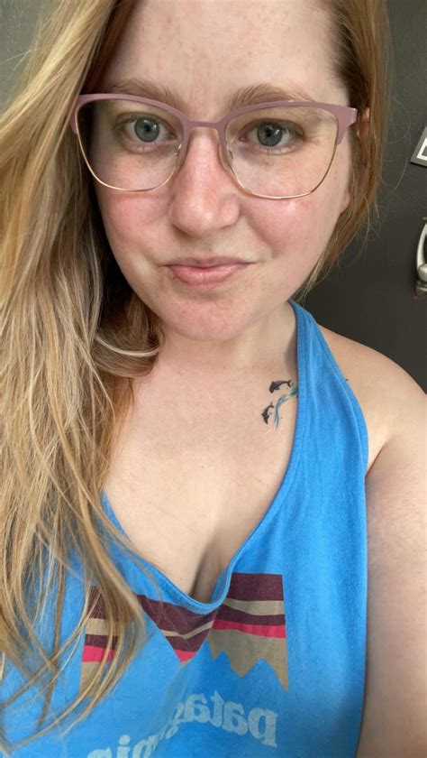 Damn it’s humid out 🤣 29 : r/selfie