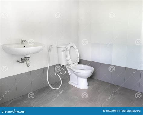 bathroom sanitary ware   bathroom   standard equipment
