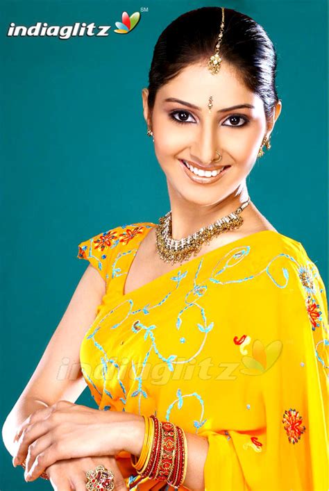 priti  bollywood actress  images gallery stills