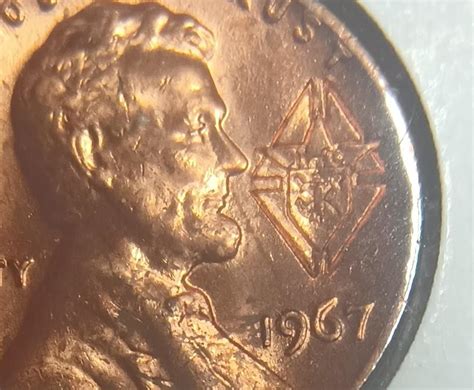 whats  symbol rhelpmefind
