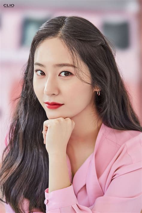 Krystal Jung's Instagram, Twitter & Facebook on IDCrawl