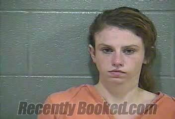 Recent Booking / Mugshot for COURTNEY GAIL JACKSON in Barren County ...