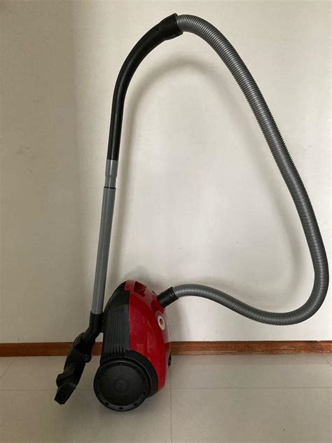 Bosch Vacuum Cleaner GL20, TV & Home Appliances, Vacuum Cleaner ...
