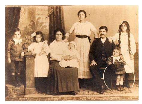 Famílias Antigas E Atuais - 9