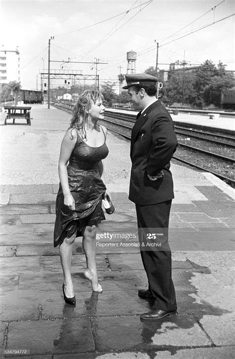 Marisa Allasio's feet