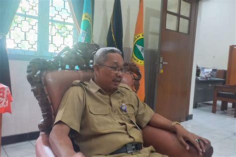 Didatangi ORI DIY karena Diduga Jual Seragam Sekolah, Kepsek SMKN 3 ...