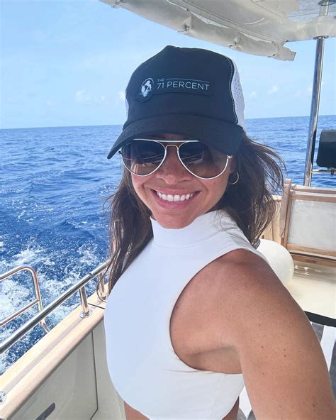 Lindsey Leigh Lock | Hi! We’re Nathan and Lindsey! We love being on the