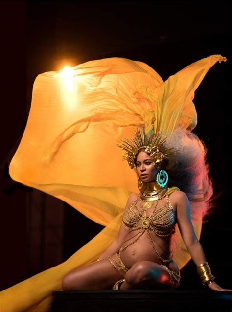Beyoncé - Performance at 59th Annual GRAMMY Awards in Los Angeles