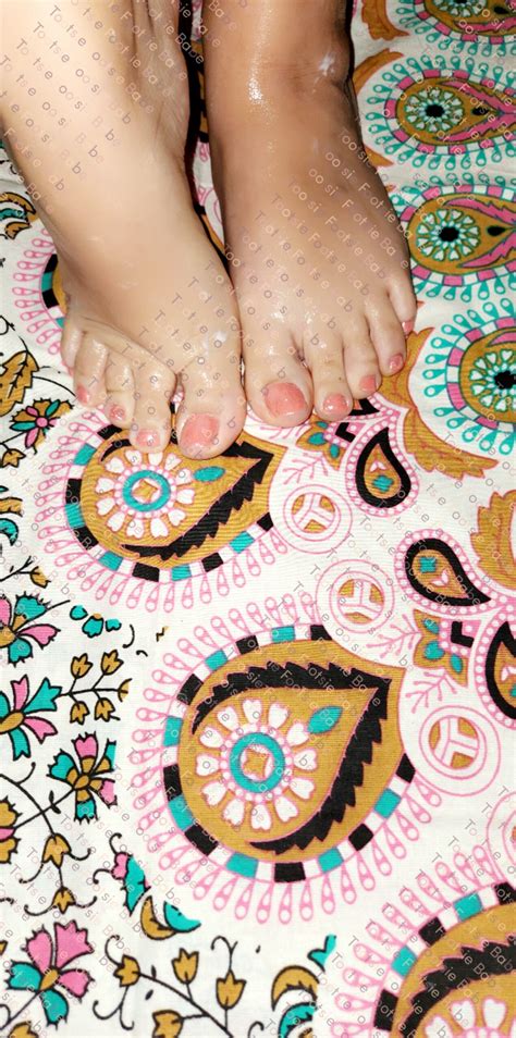 Tootsie Footsie Mosturizing - Fun With Feet