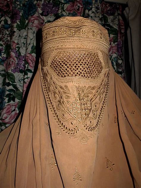 Beauty of burka! Beauty of Islam | Arab girls hijab, Niqab, Women