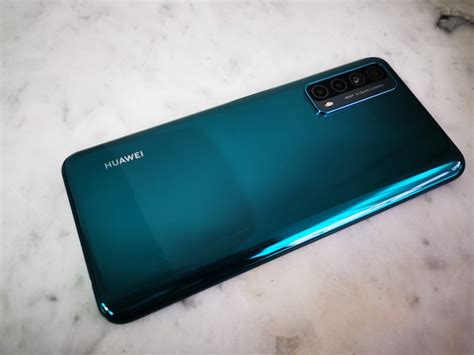 Большой экран и ёмкая батарея: тест-обзор смартфона Huawei P smart 2021