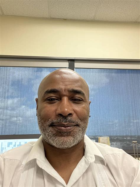 Ernest DeJean (he/him) | Tulane University Leadership Institute