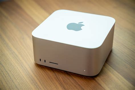 mac studio review apple flexes    muscles macworld