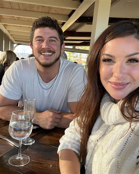 love  blinds matt barnett  ambers relationship timeline  weekly