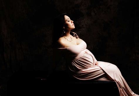 Maternity Photography and Pregnancy Photography | Glamour Shots