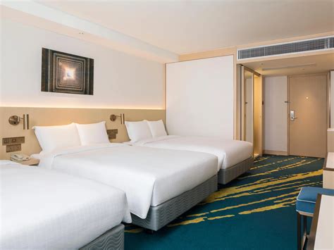 Hong Kong Hotel Rooms | Holiday Inn Golden Mile Hong Kong Pictures ...