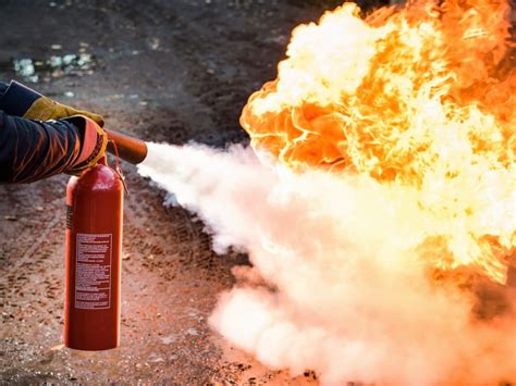 types  fire extinguisher      anjfirecom