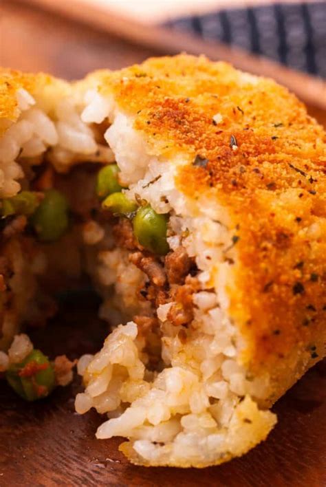 Sicilian Rice Balls (Arancini) - LemonsforLulu.com