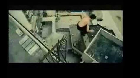 ‫باركور في فلم الحي 13 flv‬ YouTube‬‎ - YouTube