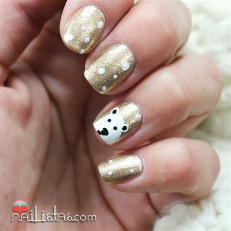 Pin by Evelyn Gallegos on UÑAS | Christmas figurines, Nail art, Nails