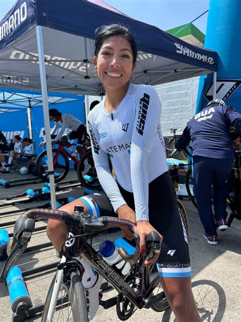 La quetzalteca Gaby Soto se alza con el triple oro centroamericano en