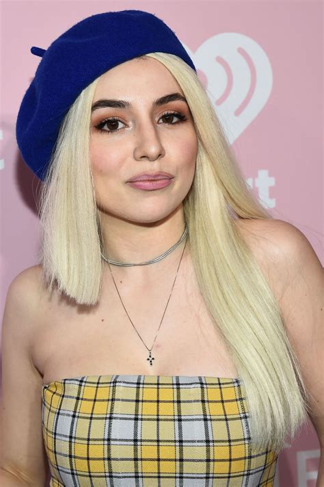 Ava max haircut - vserabk