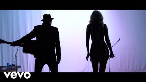 Sugarland - "Bigger (Live)" (Official Music Video)