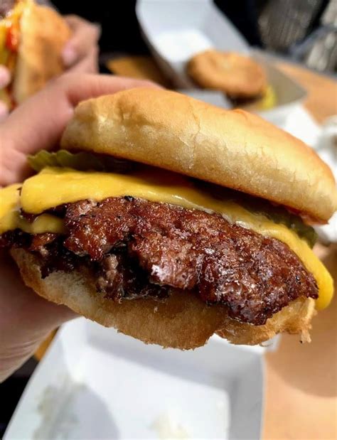 smash burger  burgers   die foodlosangeles