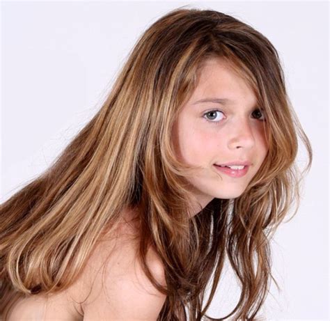 Emmie Model Naked