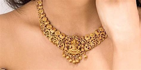 types  jewelry  ultimate guide   jewelry styles materials