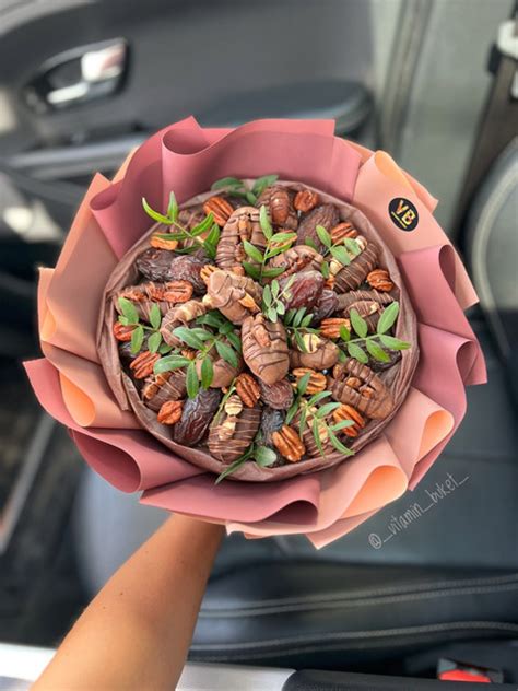 Купить букеты из сухофруктов в бельгийском шоколаде
