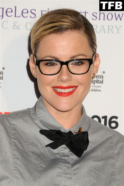 Kathleen Robertson Nude Sexy (53 Photos) - Sexy e-Girls🔞