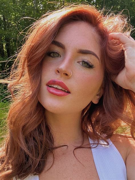 Zoe Neli – OnlyPedia – The #1 OnlyFans Profile Database & Discovery Tool