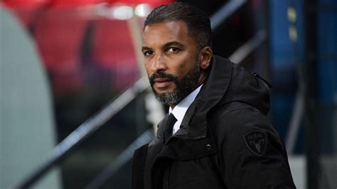 habib beye souhaite devenir entraineur dici   ou  ans