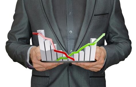 analista financeiro   faz  como seguir  profissao