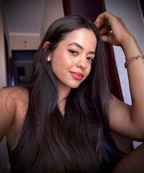 Rosiane Gomes (@rosyanne_gomes) • Instagram photos and videos