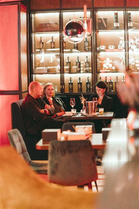 UPPER DECK Wine & Cocktail Bar | Bars & Clubs | Warsaw