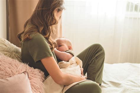 How to Ease Nipple Pain During Breastfeeding - OBGYN Associates of