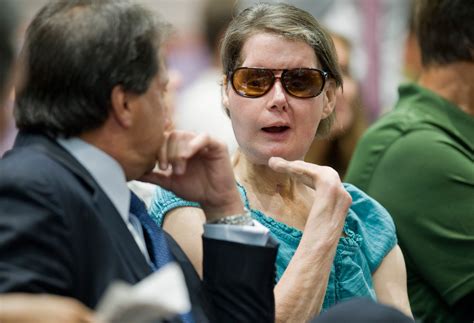 Chimpanzee attack victim wants to sue Connecticut for $150M | Fox News