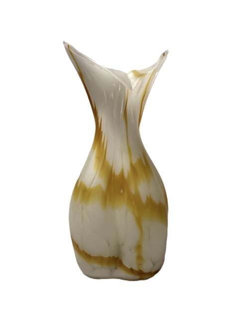 CZECHOSLOVAKIA VASE 1920'S | Collectors Weekly