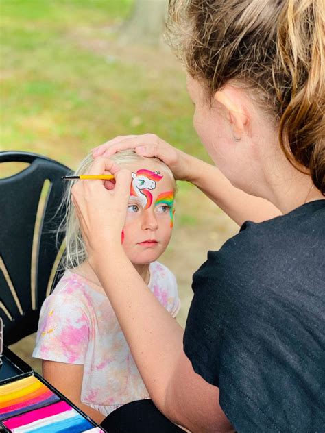 Celebrate National Outlet Shopping Day with us at Williamsburg Premium