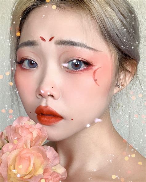 Traditional Chinese Makeup