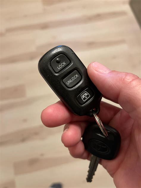 How to Unlock All Doors With Keyless Entry Toyota: Effortless Guide