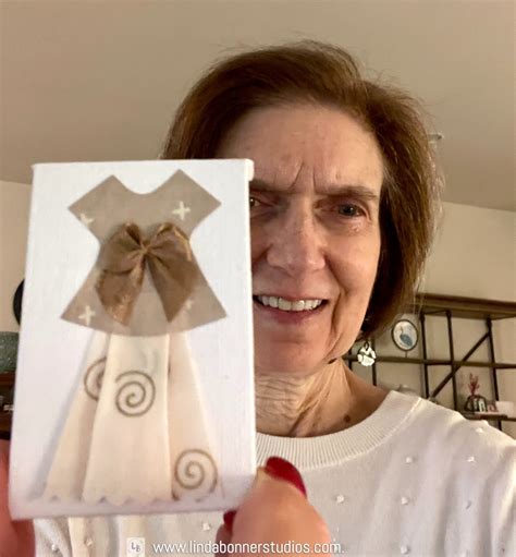 The Enchanting World of Miniatures: Exploring Tiny Art – Linda Bonner