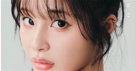 日常Vlogで人気のインフルエンサー・すずが初フォトエッセイ『となりのすず。』を2/18発売へ【出身や大学時代も紹介】｜タレント写真集 ...
