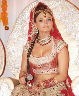 Bollywood Stars | News | Actress | Gossip: Rakhi Sawant to dress up as a princess for her wedding