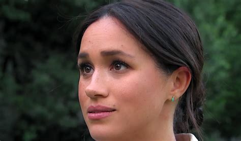 Meghan's Mole Twitter: The Royal Family's Secret Weapon? - f5zjjm6