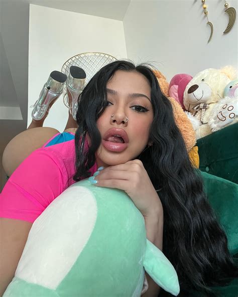 Yahaira yumi | ｡ﾟﾟ･｡･ﾟﾟ｡ ﾟ。 i take nappy nap ﾟ･｡･ﾟ | Instagram