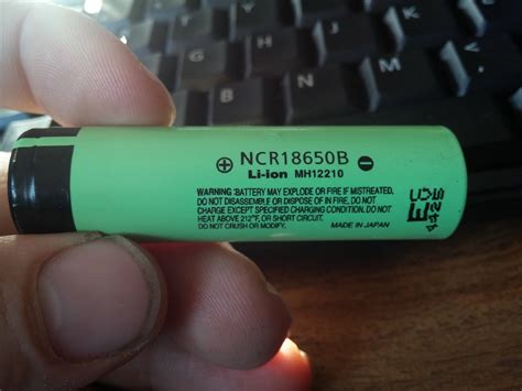Battery loose in P12? : r/flashlight